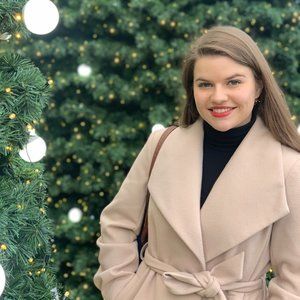 Meet your Posher, Emily